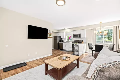 27990 Gratiot Ave #1054650P, Roseville, MI 48066
