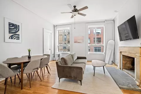 257 W 19th St #1224969P, New York, NY 10011