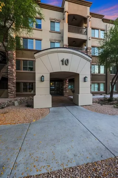 5450 E Deer Valley Rd #1255452P, Phoenix, AZ 85054