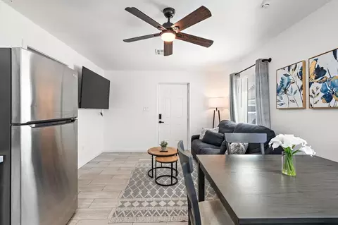 2302 W Colter St #1244359P, Phoenix, AZ 85015