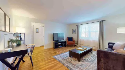 95 Chestnut St #1238089P, Brookline, MA 02445