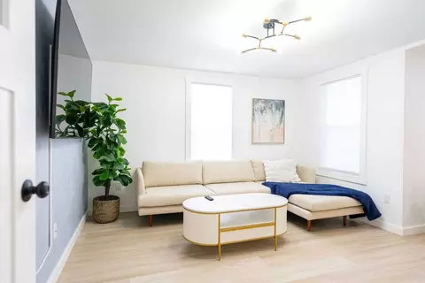 42 White Street Pl #1271288P, Boston, MA 02128