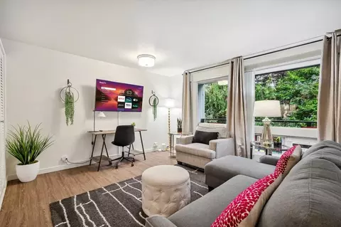 520 Bellevue Way SE #1284575P, Bellevue, WA 98004