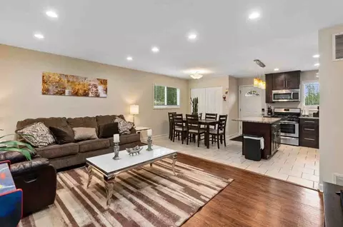901 W Dundee Rd #1285052P, Wheeling, IL 60090
