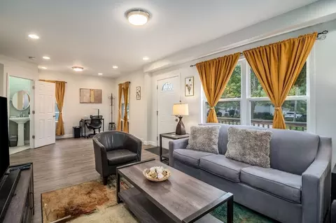 327 W School St #1285045P, Villa Park, IL 60181
