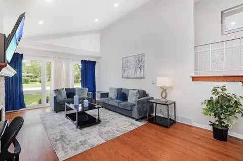 234 Voltz Rd #1285023P, Northbrook, IL 60062