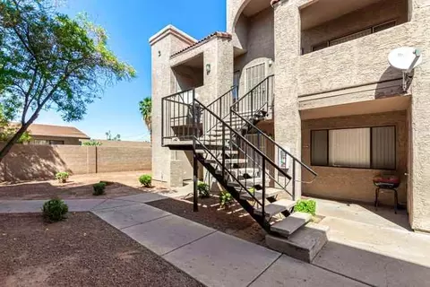 1521 W Denton Ln #121, Phoenix, AZ 85015