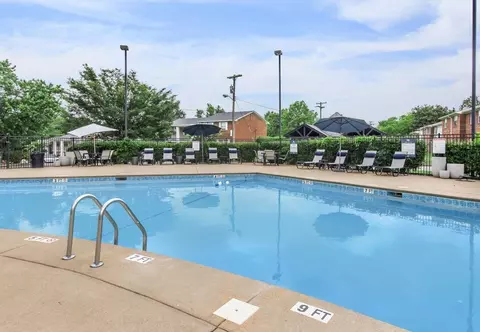 600 Whispering Hills Dr #11, Nashville, TN 37211