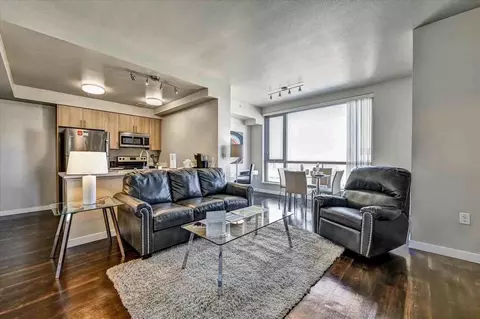 77 N Almaden Ave #1039871P, San Jose, CA 95110