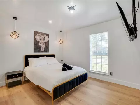 2017 Meadow Lark #1056404P, Irving, TX 75060