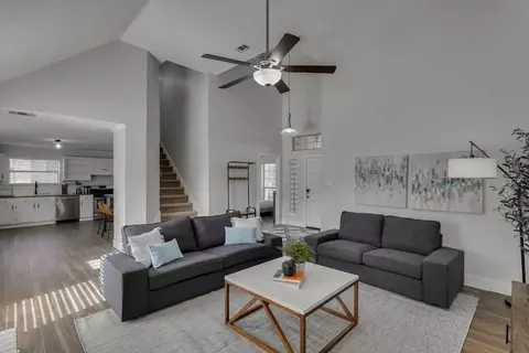 516 Maywood Ln #1056401P, Desoto, TX 75115