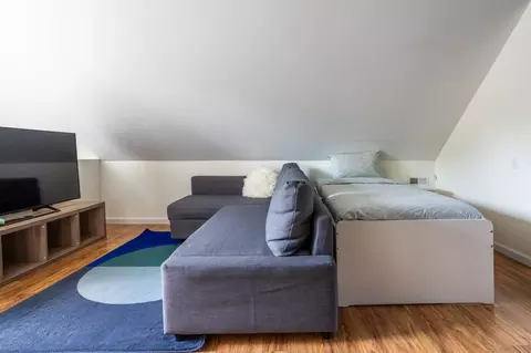 4327 N Western Ave #1047957P, Chicago, IL 60618