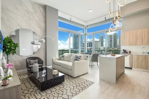 3883 Biscayne Blvd #1058668P, Miami, FL 33137