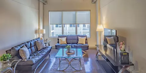 550 W Peachtree St NW #1013808P, Atlanta, GA 30308