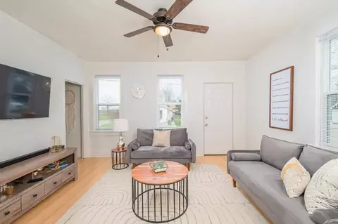405 Michigan St #1061622P, Oshkosh, WI 54902