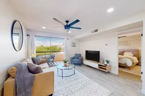 8055 E Thomas Rd #1255470P, Scottsdale, AZ 85251