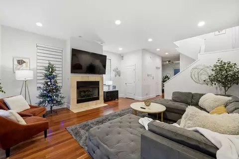 1621 W Beach Ave #1244913P, Chicago, IL 60622