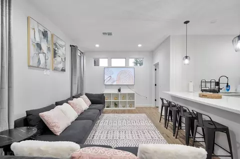 275 N Gateway Dr #1244332P, Phoenix, AZ 85034