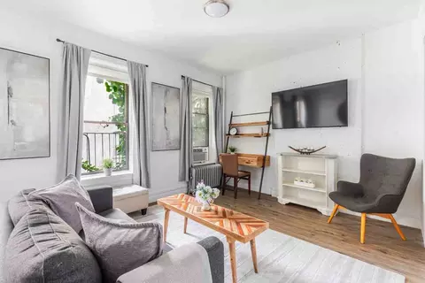 177 Waverly Pl #1075286P, New York, NY 10014