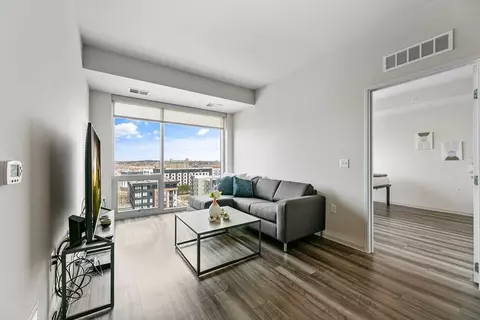 2909 University Ave SE #1261704P, Minneapolis, MN 55414