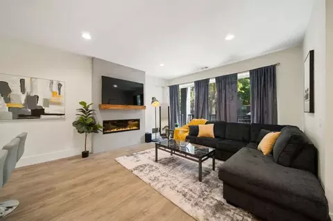 2110 W Washington Blvd #1261733P, Chicago, IL 60612