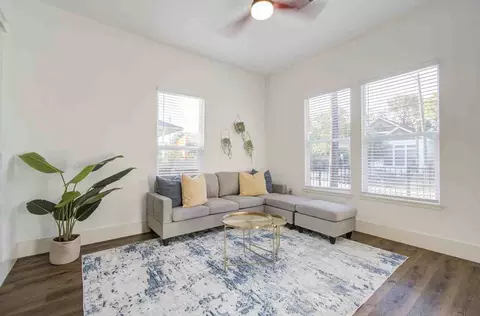 410 James St #1031793P, Houston, TX 77009