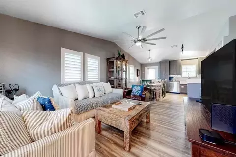 607 Sandkey Dr #1268417P, Port Aransas, TX 78373