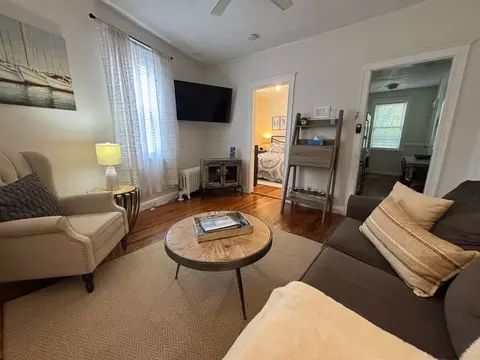183 Kent St #1237993P, Brookline, MA 02446
