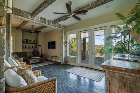 2208 Seabiscuit Cv #1272396P, Spicewood, TX 78669