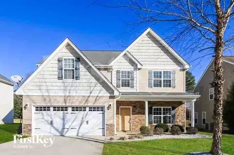 2741 Timber Cove Ln, Winston Salem, NC 27127