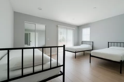 1265 E Adams Blvd #1, Los Angeles, CA 90011