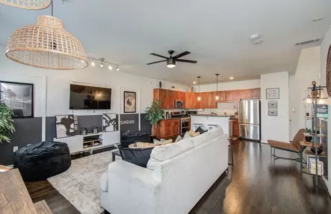 2216 Chenevert St #1256832P, Houston, TX 77003
