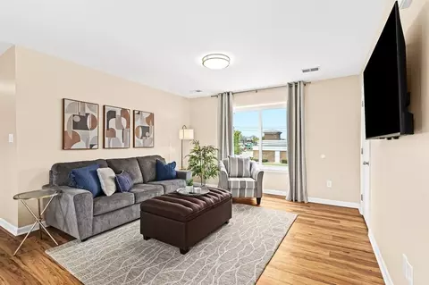 18377 Sharon Ln #1032363P, Roseville, MI 48066