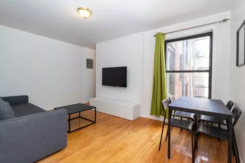 334 E 96th St #1032040P, New York, NY 10128
