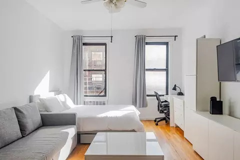 318 E 80th St #1032025P, New York, NY 10075