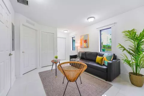2241 NW 50th St #1230847P, Miami, FL 33142