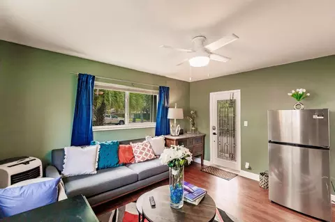 2108 Hollywood Blvd #1010592P, Hollywood, FL 33020