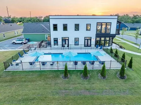 913 NE Heights Ln #1257064P, Bentonville, AR 72712