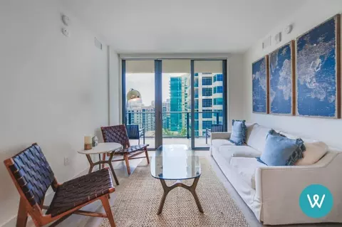 121 NE 34th St #1022484P, Miami, FL 33137