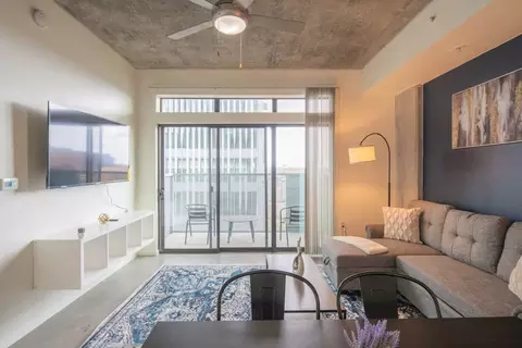 814 N 4th St #1263028P, Phoenix, AZ 85004