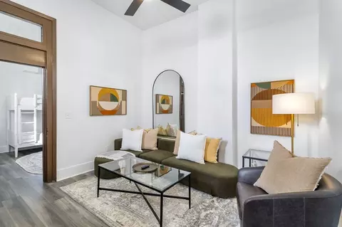 4317 Canal St #1265389P, New Orleans, LA 70119