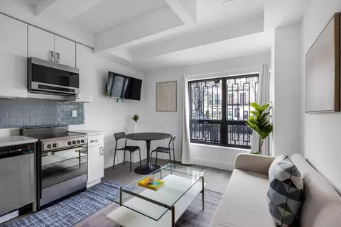27 E 128th St # E, New York, NY 10035