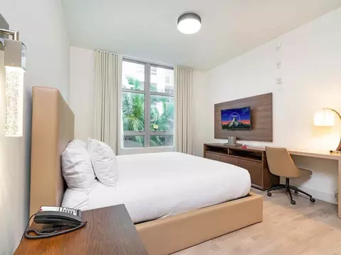 301 Indiana St #1286442P, Hollywood, FL 33019