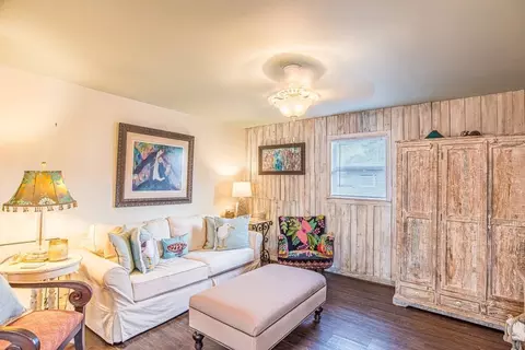 202 Corto Pl #1285294P, Laguna Beach, FL 32413