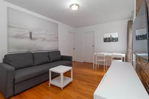 1794 1st Ave #1058698P, New York, NY 10128