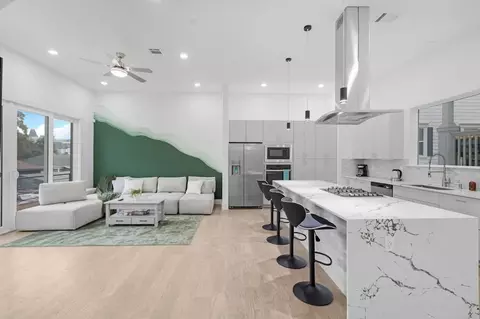 2107 Mcgowen St #1244935P, Houston, TX 77004