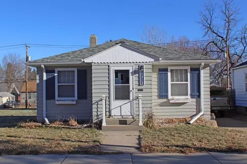 1712 S 8th Ave, Sioux Falls, SD 57105