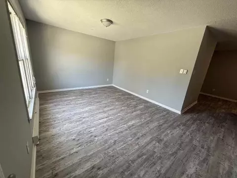 700 S English St, Greensboro, NC 27401
