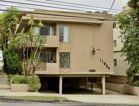 11924 Montana Ave #06, Los Angeles, CA 90049