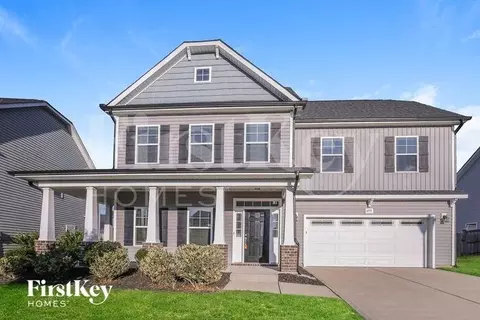 499 Royal Oak Ln, Clayton, NC 27520